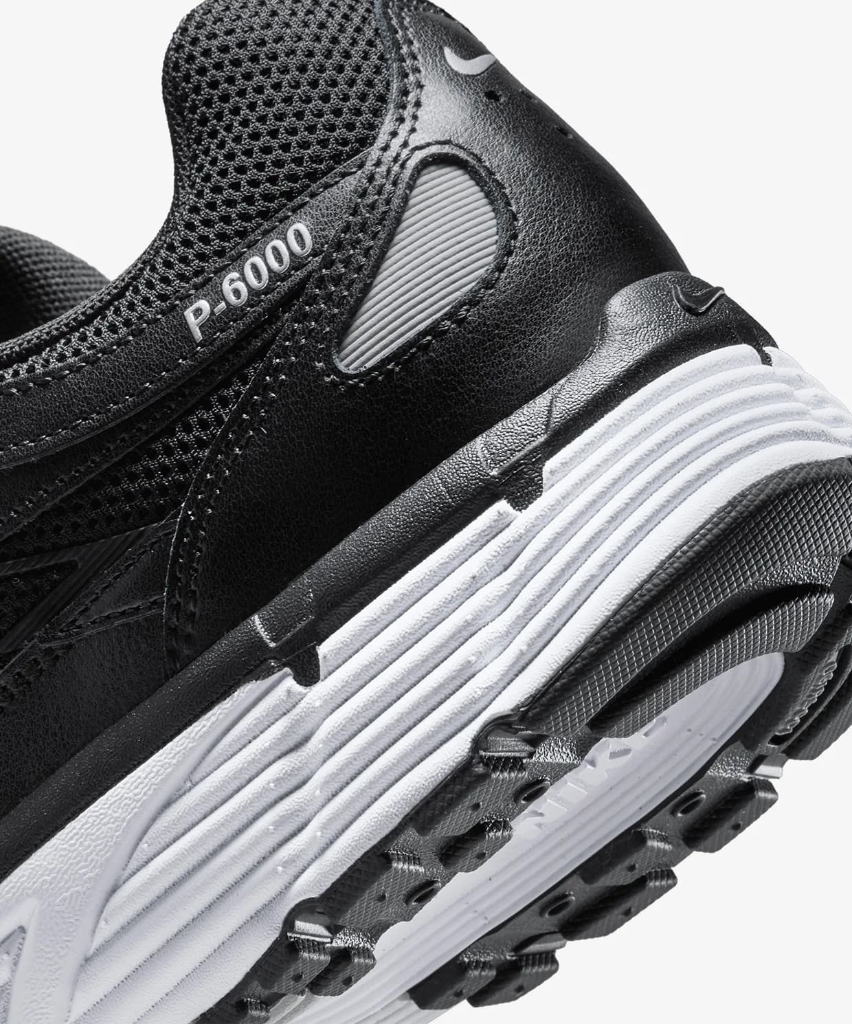 Nike P-6000 Erkek Siyah Sneaker Ayakkabı · CD6404-026 (19/20)