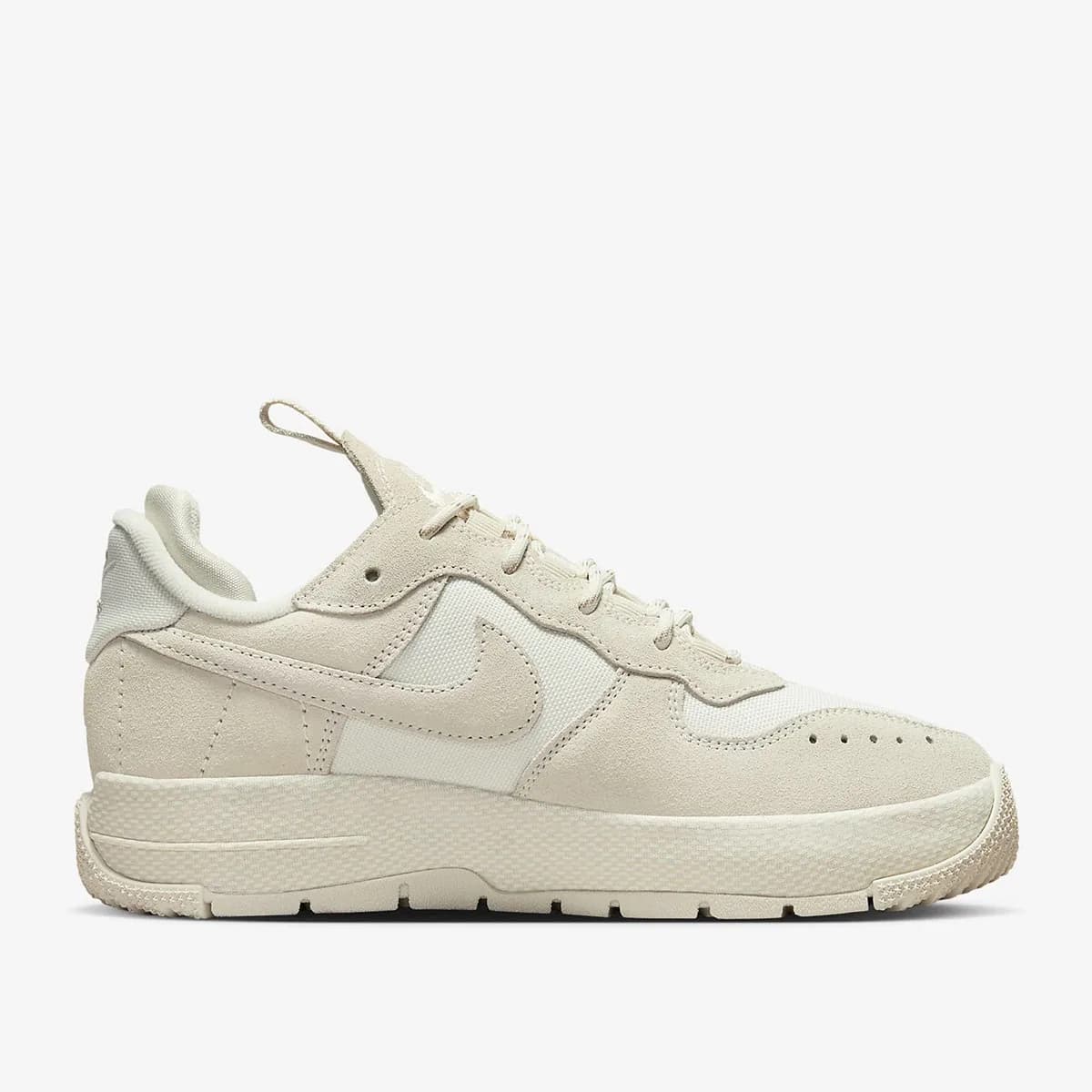 Nike Air Force 1 Wild Kadın Bej Sneaker görsel 1