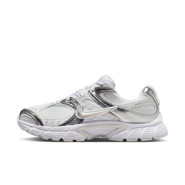 Nike V5 Rnr Kadın Beyaz Spor Ayakkabı — Çok Renkli · HQ7901-112 (10/18)