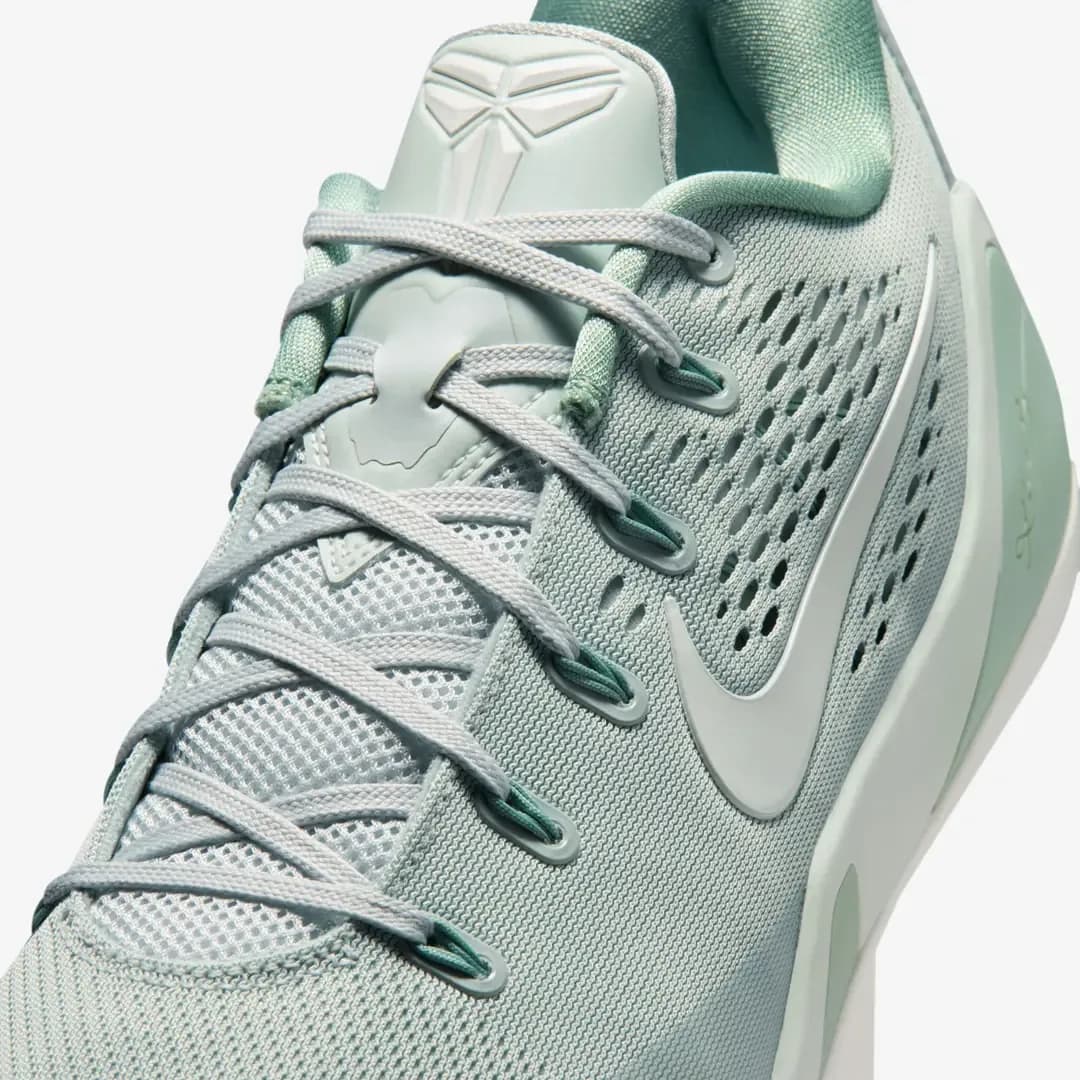 Nike Kobe 9 Elite Low EM Protro 'Light Silver Steam' — Gri · IH1401-003 (7/8)