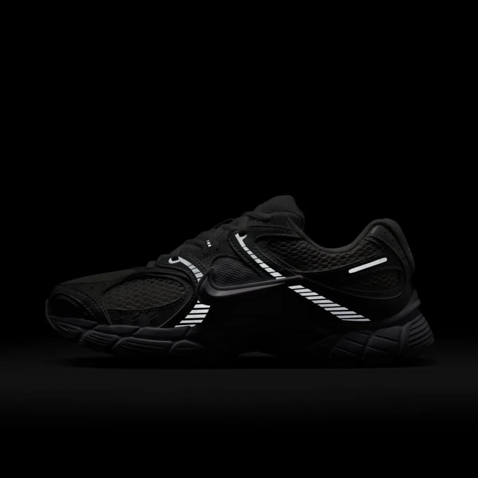 Nike V5 RNR Kadın Sneaker Ayakkabı — Çok Renkli · HQ7901-101 (23/24)