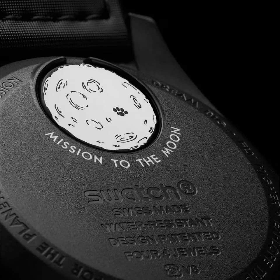 Swatch x Omega Moonphase Snoopy Black — Saat, Siyah · SO33B700 (6/6)