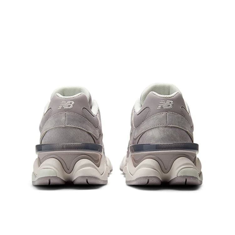 New Balance 9060 Gri Erkek Süet Sneaker · U906087O (7/7)