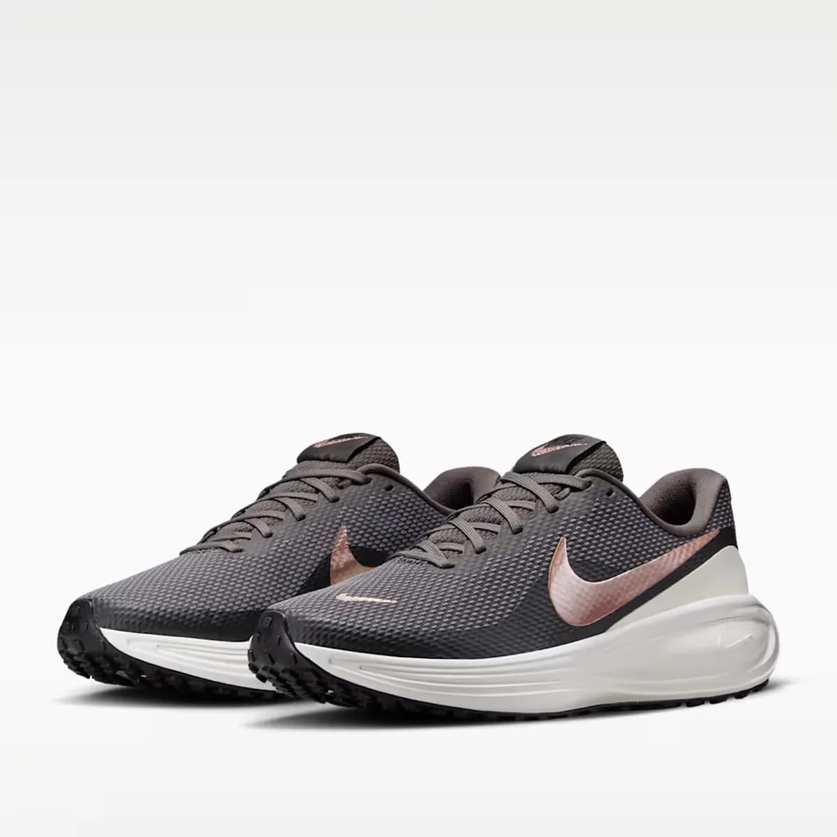 Nike Revolution 8 Kadın Kahverengi Koşu Ayakkabısı — Siyah · HJ8485-200 (3/8)