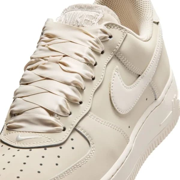 Nike Air Force 1 Retro Premium Kadın Sneaker Ayakkabı — Çok Renkli · IR0871-100 (8/10)