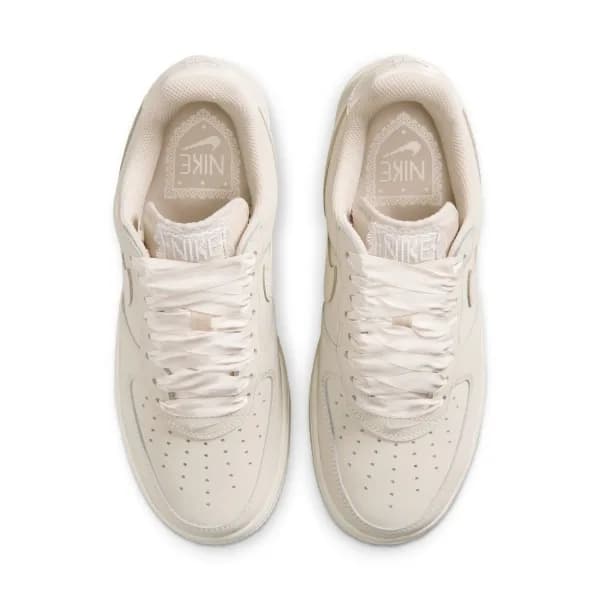 Nike Air Force 1 Retro Premium Kadın Sneaker Ayakkabı — Çok Renkli · IR0871-100 (9/10)