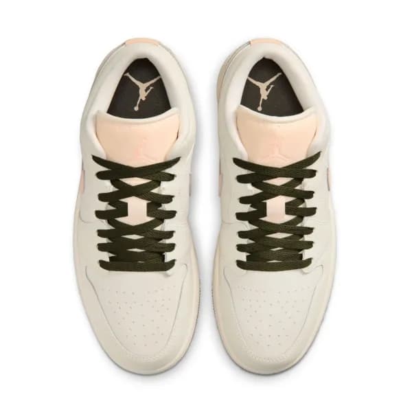 Nike Air Jordan 1 Low Kadın Basketbol Ayakkabısı — Çok Renkli · DC0774-111 (9/10)