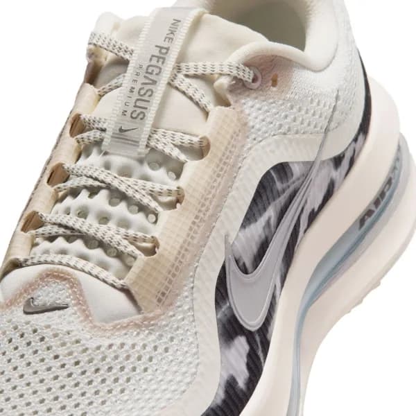 Nike Pegasus Premium SE Kadın Koşu Ayakkabısı — Çok Renkli · IO8232-002 (8/11)