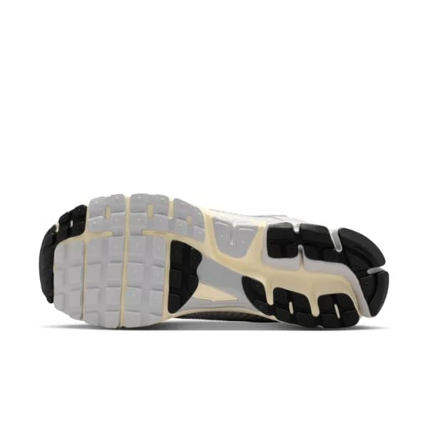 Nike Vomero 5 Metallic Silver Erkek Sneaker Ayakkabı — Çok Renkli · IM3486-002 (3/11)