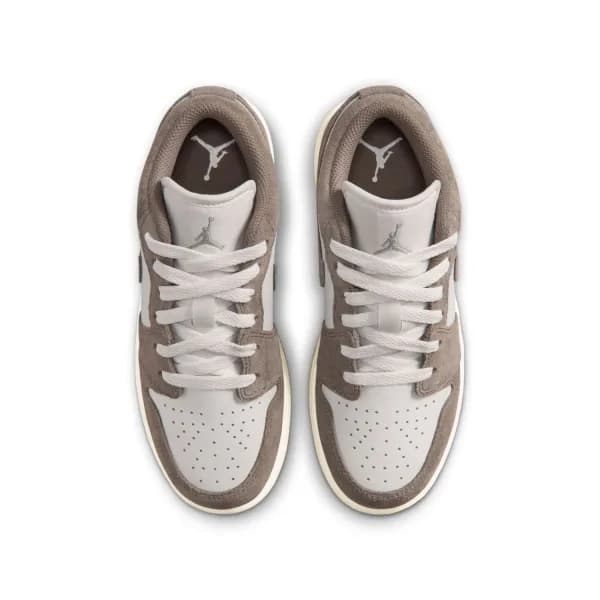 Nike Air Jordan 1 Low Gs Basketbol Ayakkabısı — Çok Renkli · 553560-026 (9/10)