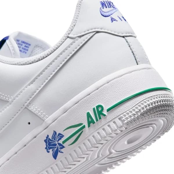 Nike Air Force 1 '07 Se Kadın Beyaz Spor Ayakkabı — Çok Renkli · IF0498-101 (10/10)
