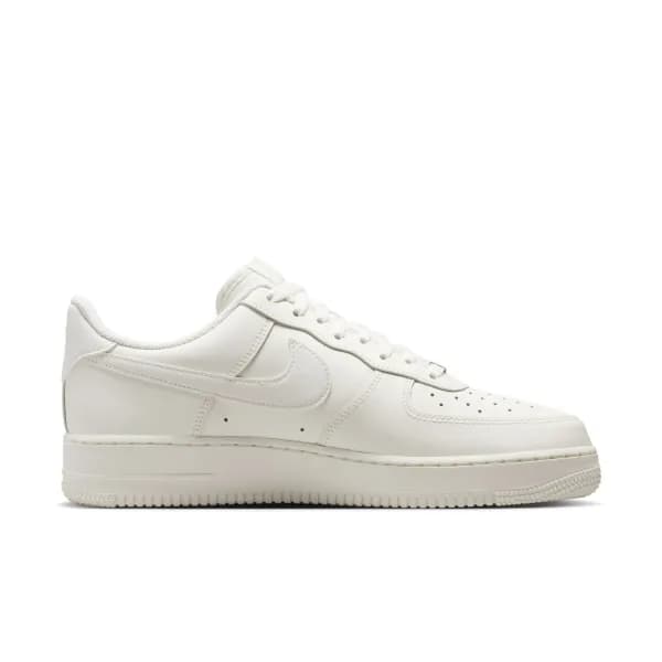 Nike Air Force 1 '07 Erkek Beyaz Sneaker Ayakkabı · IH1698-100 (6/10)