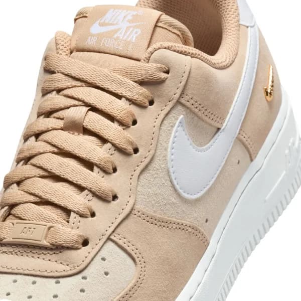Nike Air Force 1 '07 Low SE Kadın Sneaker Ayakkabı — Çok Renkli · IQ9964-200 (9/10)