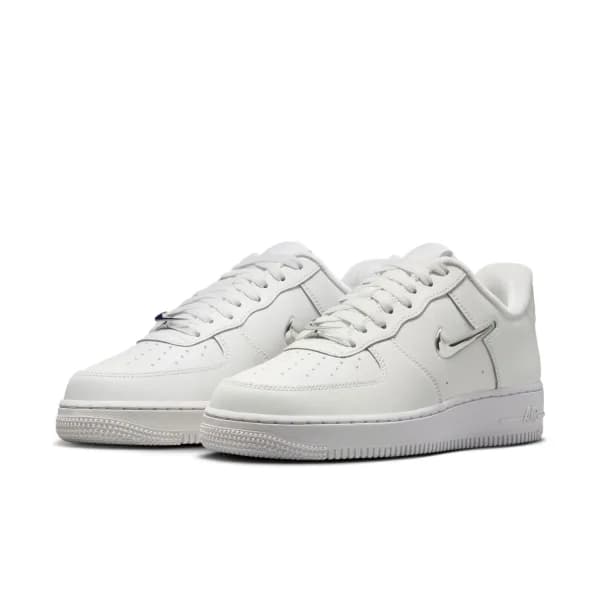 Nike Air Force 1 '07 Kadın Beyaz Spor Ayakkabı — Çok Renkli · IU7558-030 (4/10)