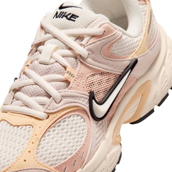 Nike V5 RNR Kadın Pembe Sneaker Ayakkabı · II6294-102 (8/10)