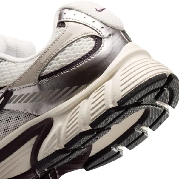 Nike V5 Rnr Erkek Spor Ayakkabı — Kahverengi · HJ5228-011 (10/18)