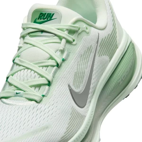 Nike Vomero 18 Kadın Yeşil Koşu Ayakkabısı · HM6804-300 (8/10)