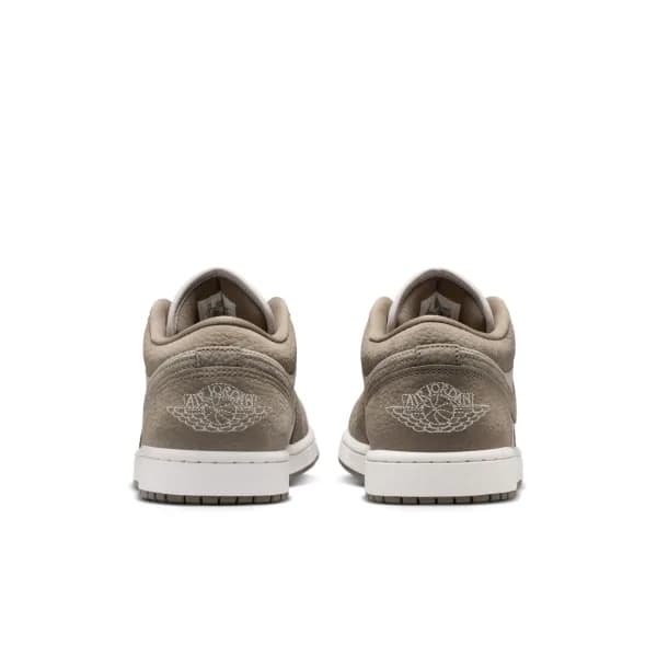 Nike Air Jordan 1 Low Erkek Basketbol Ayakkabısı — Çok Renkli · IU7552-040 (7/11)