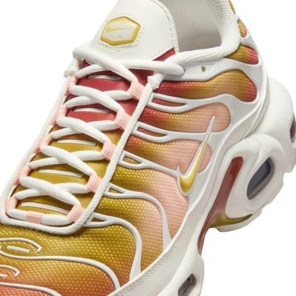 Nike Air Max Plus 'Rugged Orange' Kadın Sneaker Ayakkabı — Çok Renkli · DZ3670-007 (9/10)