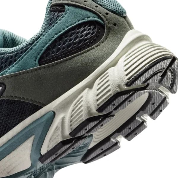 Nike V5 RNR Suede Gs Sneaker Ayakkabı — Çok Renkli · IO1644-003 (10/10)