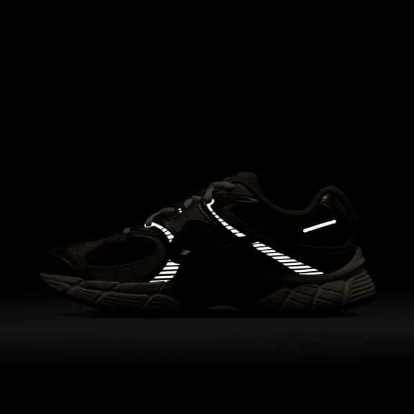 Nike V5 RNR Kadın Bordo Sneaker Ayakkabı — Çok Renkli · HQ7901-602 (12/14)