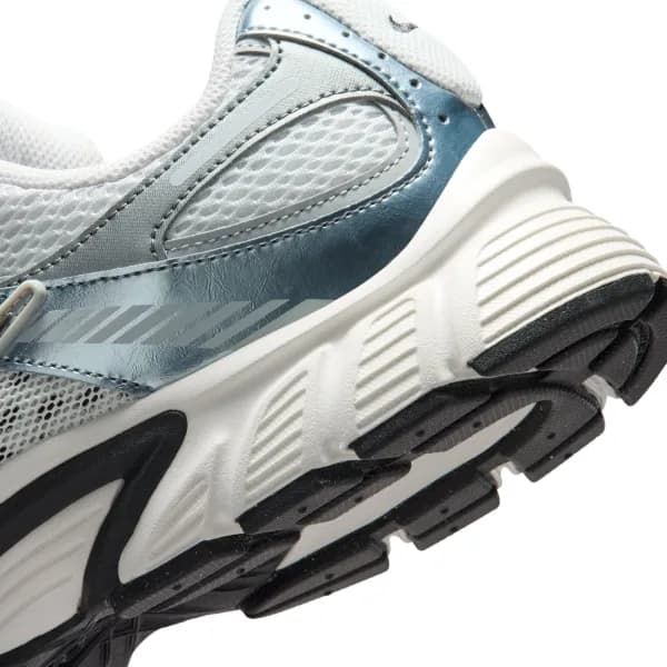 Nike V5 RNR Erkek Gri Sneaker Ayakkabı · HJ5228-014 (10/10)