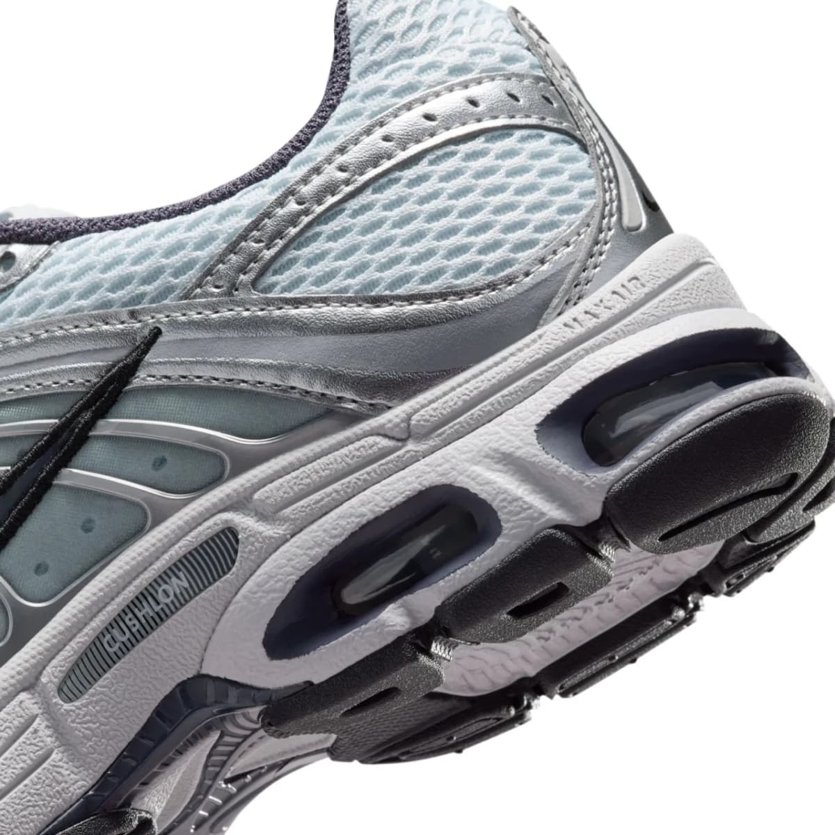 Nike Air Max Moto 2K Kadın Beyaz Spor Ayakkabı — Gri · HQ2056-013 (10/10)