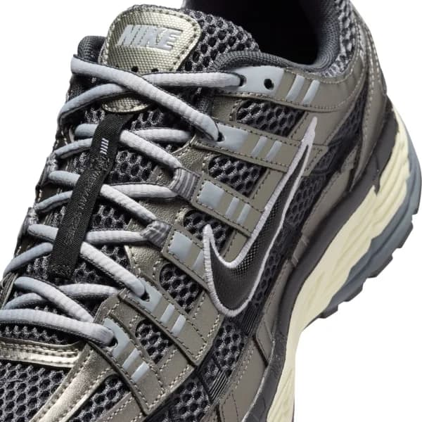 Nike P-6000 SE 'Metallic Pewter' Erkek Sneaker Ayakkabı — Çok Renkli · IR0923-001 (9/10)