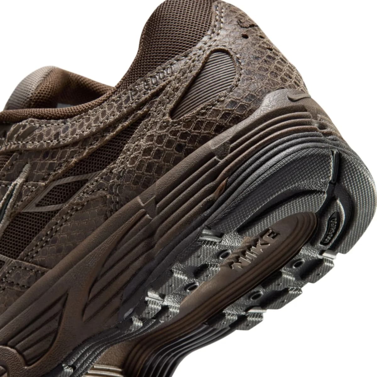 Nike P-6000 SE Kadın Kahverengi Sneaker Ayakkabı · IH4451-200 (10/10)