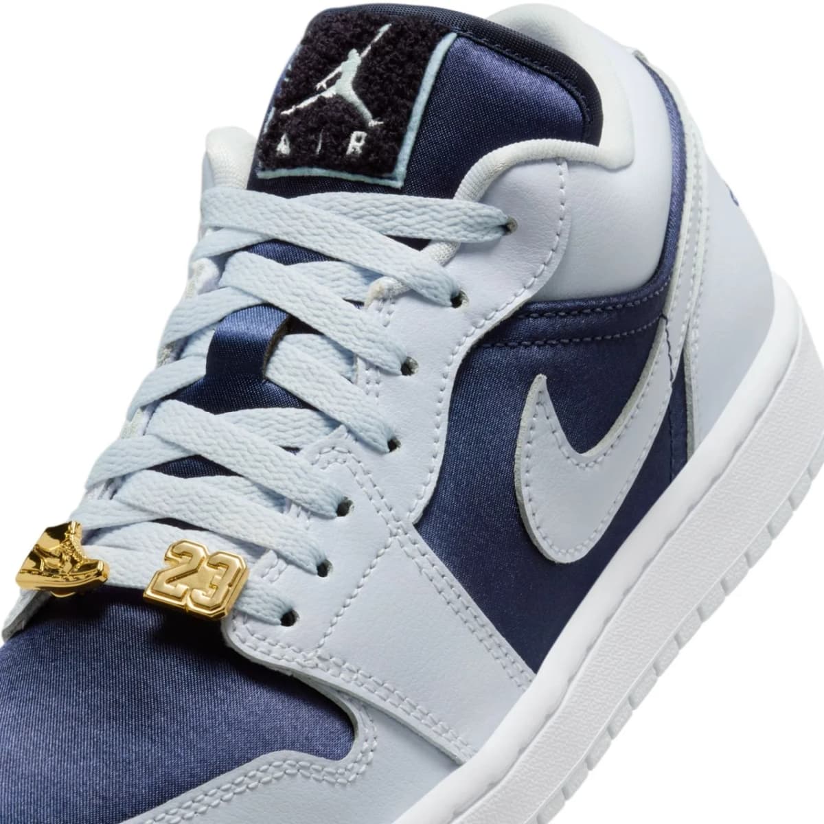 Nike Air Jordan 1 Low SE 'Football Grey' Kadın Basketbol Ayakkabısı — Gri · FZ8778-044 (10/12)