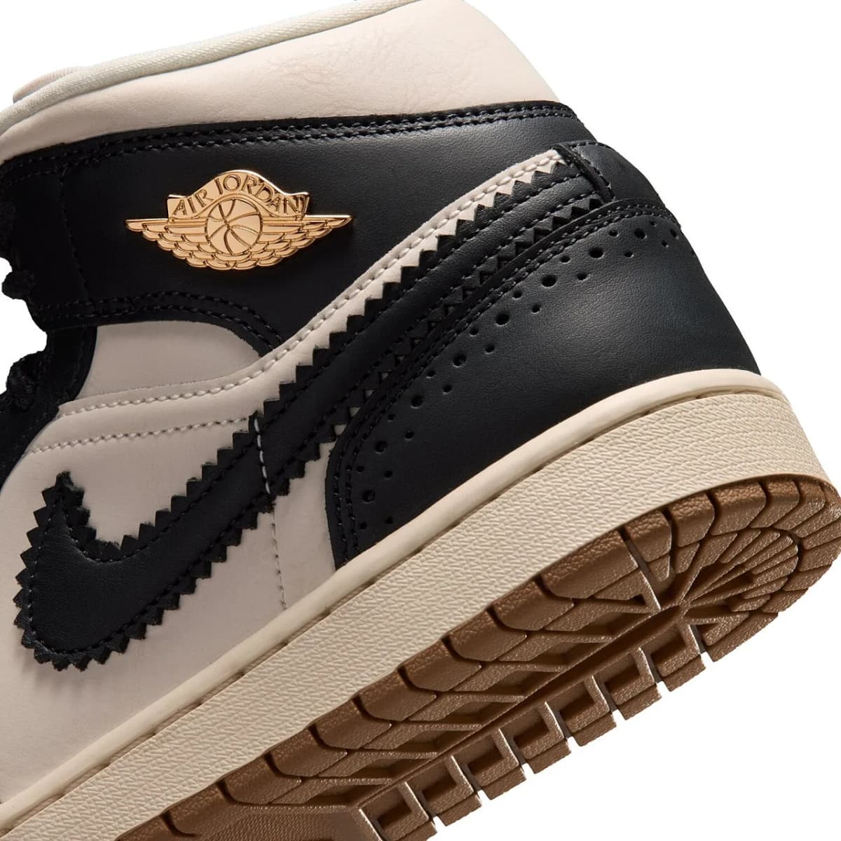 Nike Air Jordan 1 Mid Se Kadın Basketbol Ayakkabısı — Çok Renkli · IO0760-001 (10/12)
