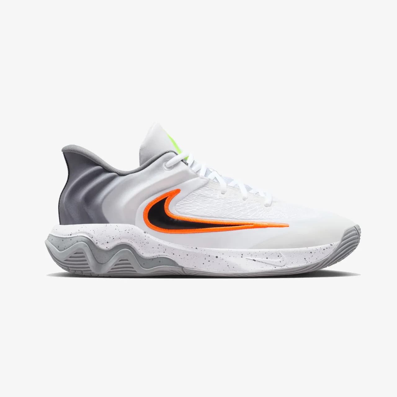 Nike Giannis Immortality 4 Erkek Beyaz Basketbol Ayakkabısı