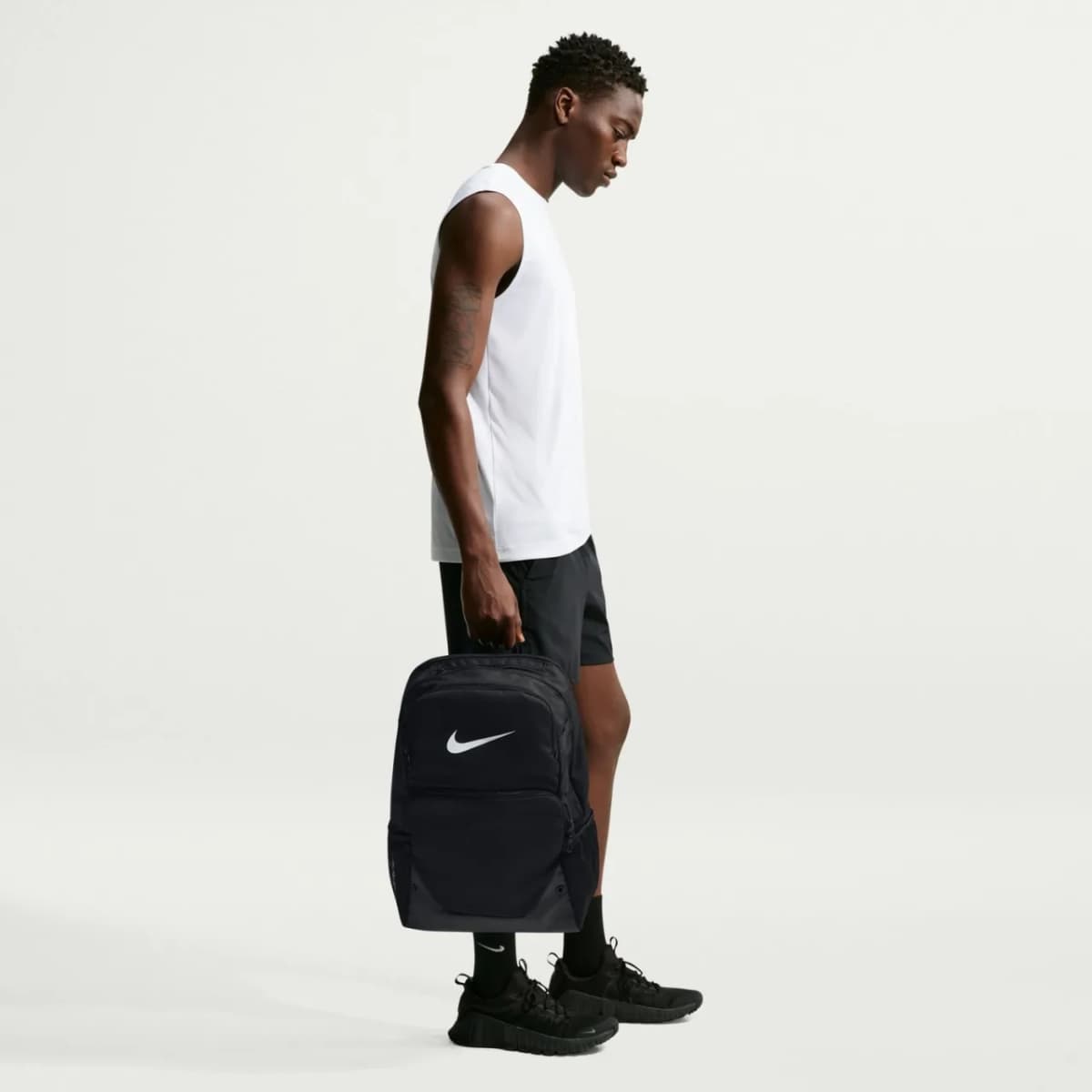 Nike Brasila XL Backpack (Ekstra Büyük Boy, 30 L) Siyah Sırt Çantası — görsel 2 · IB4400-010 (3/12)