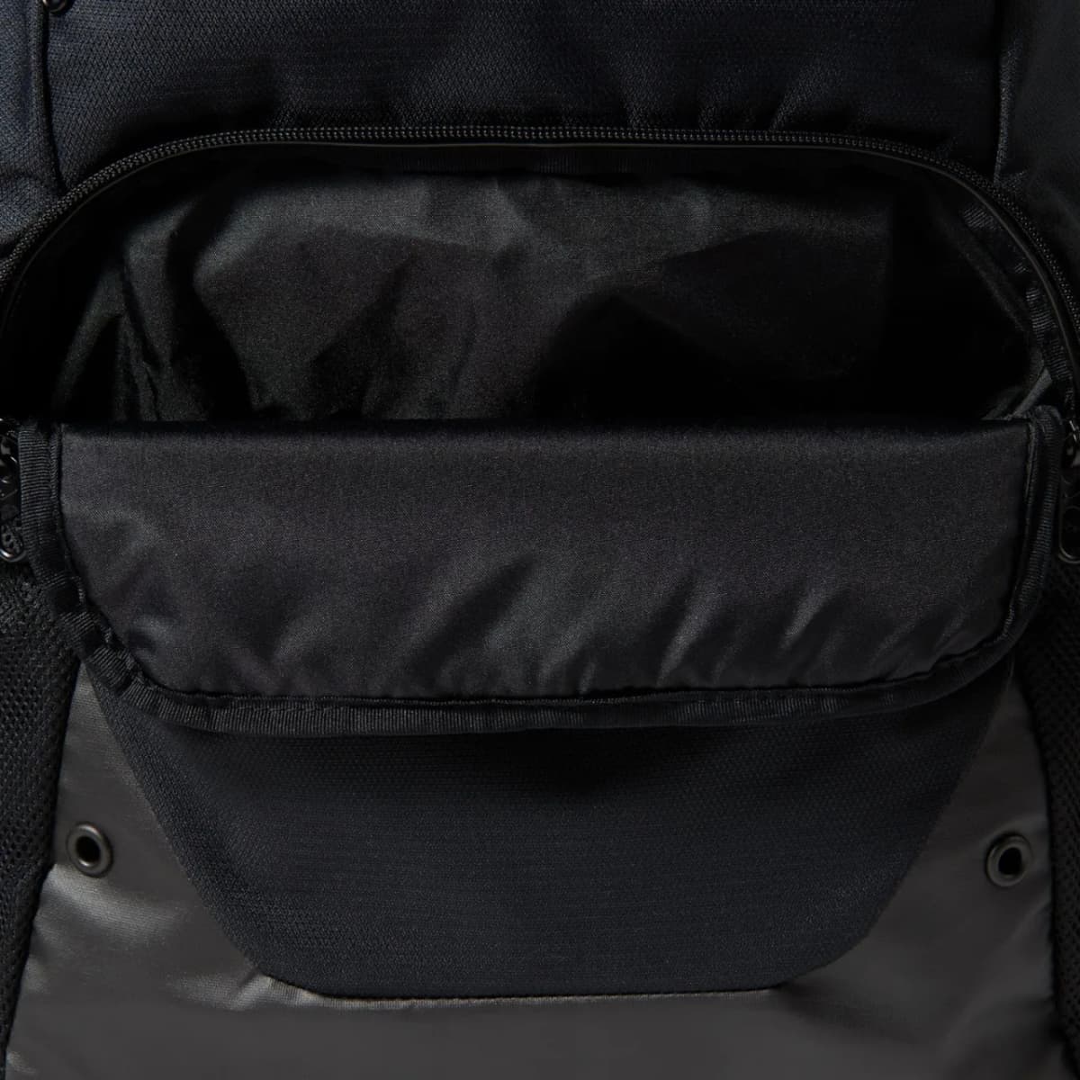 Nike Brasila XL Backpack (Ekstra Büyük Boy, 30 L) Siyah Sırt Çantası — görsel 8 · IB4400-010 (8/12)