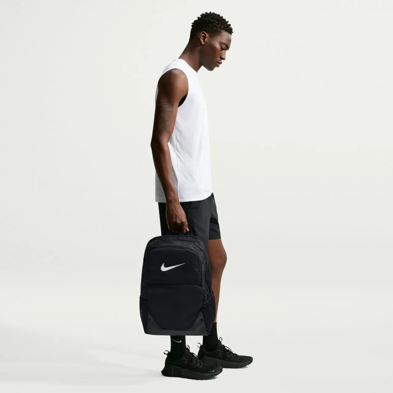 Nike Brasila XL Backpack (Ekstra Büyük Boy, 30 L) Siyah Sırt Çantası — görsel 2 (4/12)