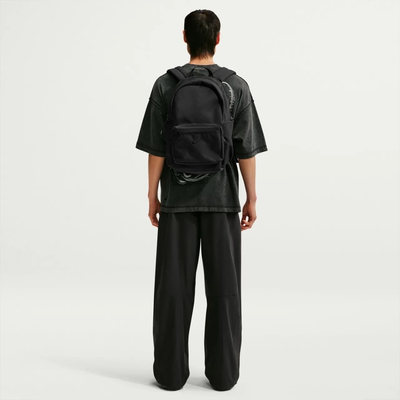 Nike Heritage Eugene Backpack 2.0 (20L) Siyah Sırt Çantası — görsel 4 (4/11)