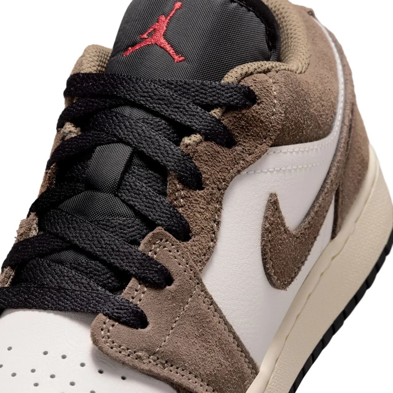 Nike Air Jordan 1 Low Gs Kahverengi Basketbol Ayakkabısı · 553560-200 (9/10)