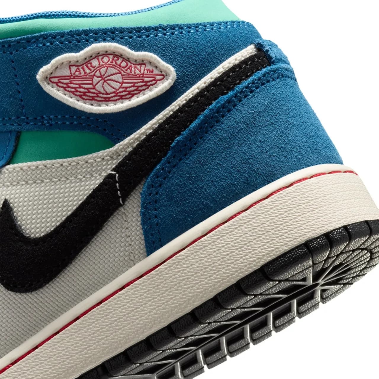 Nike Air Jordan 1 Mid SE Gs Basketbol Ayakkabısı — Çok Renkli · IO2065-100 (10/11)