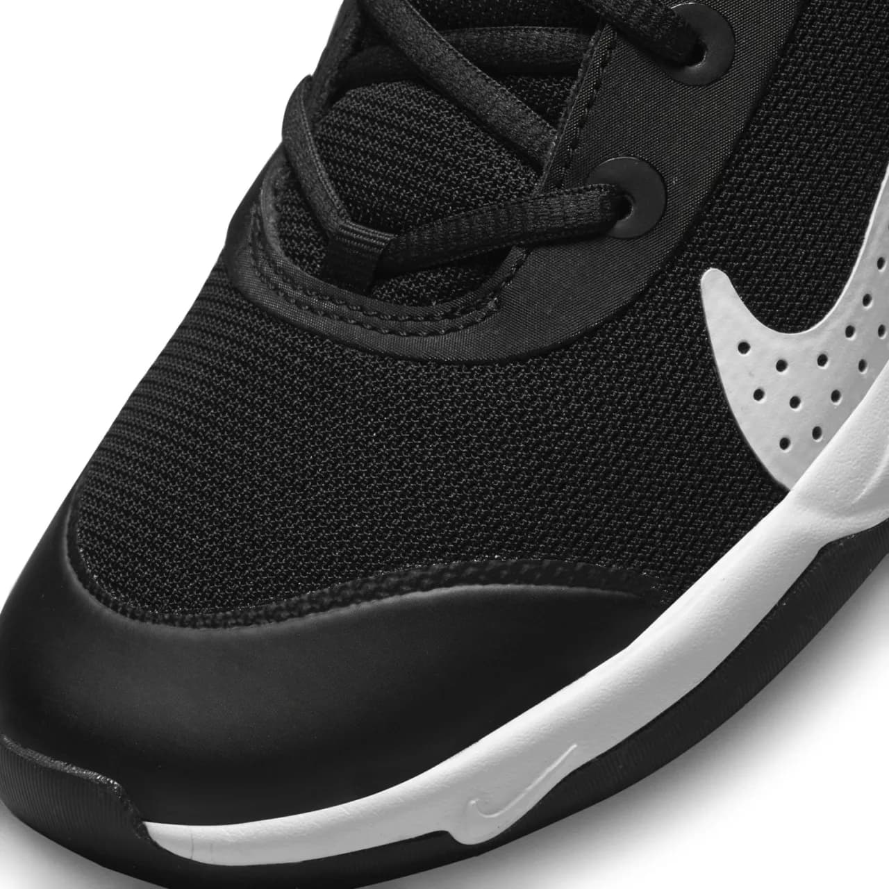 Nike Omni Multi-Court Gs Siyah Basketbol Ayakkabısı · DM9027-002 (9/10)