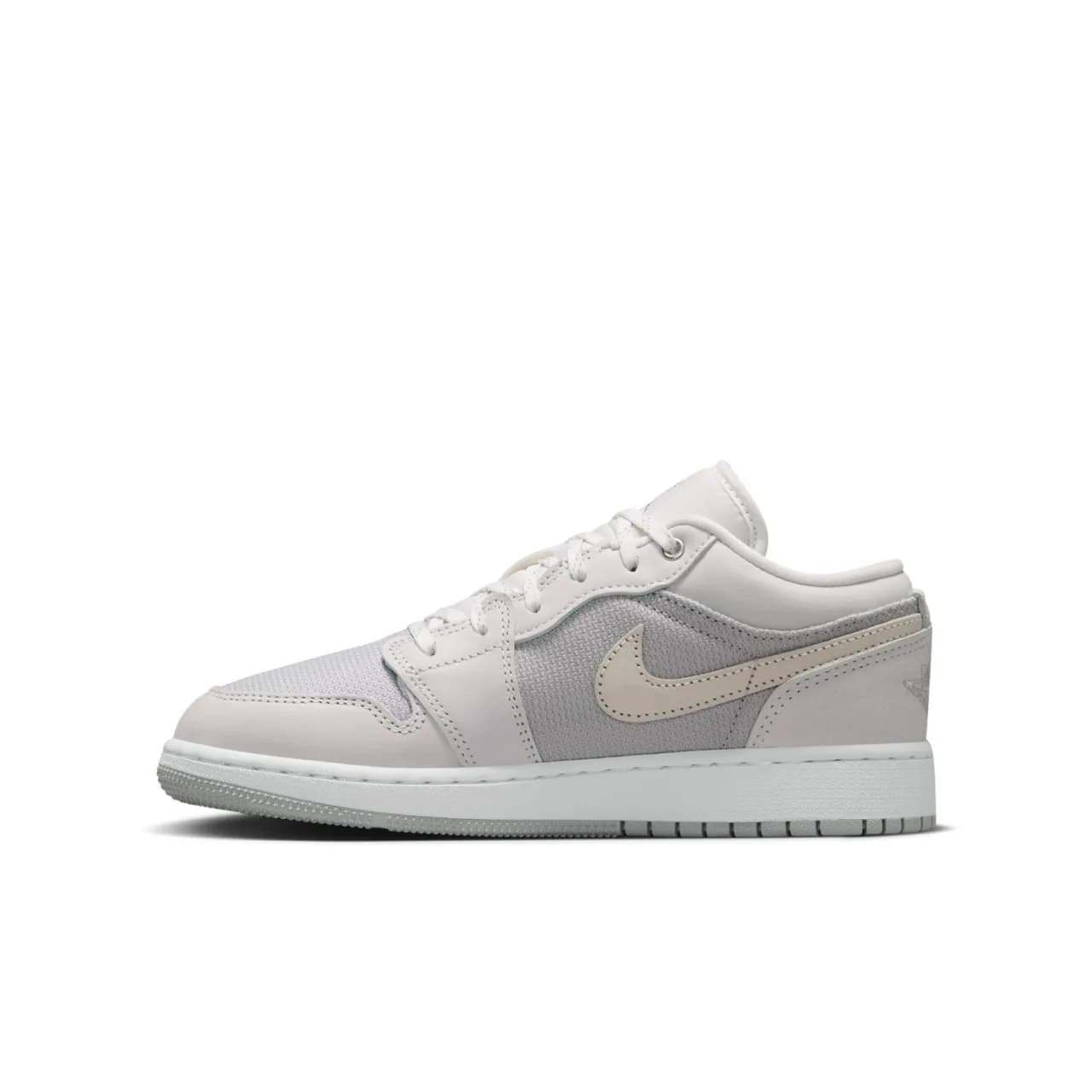 Nike Air Jordan 1 Low SE Gs Gri Basketbol Ayakkabısı · IO2060-100 (5/10)