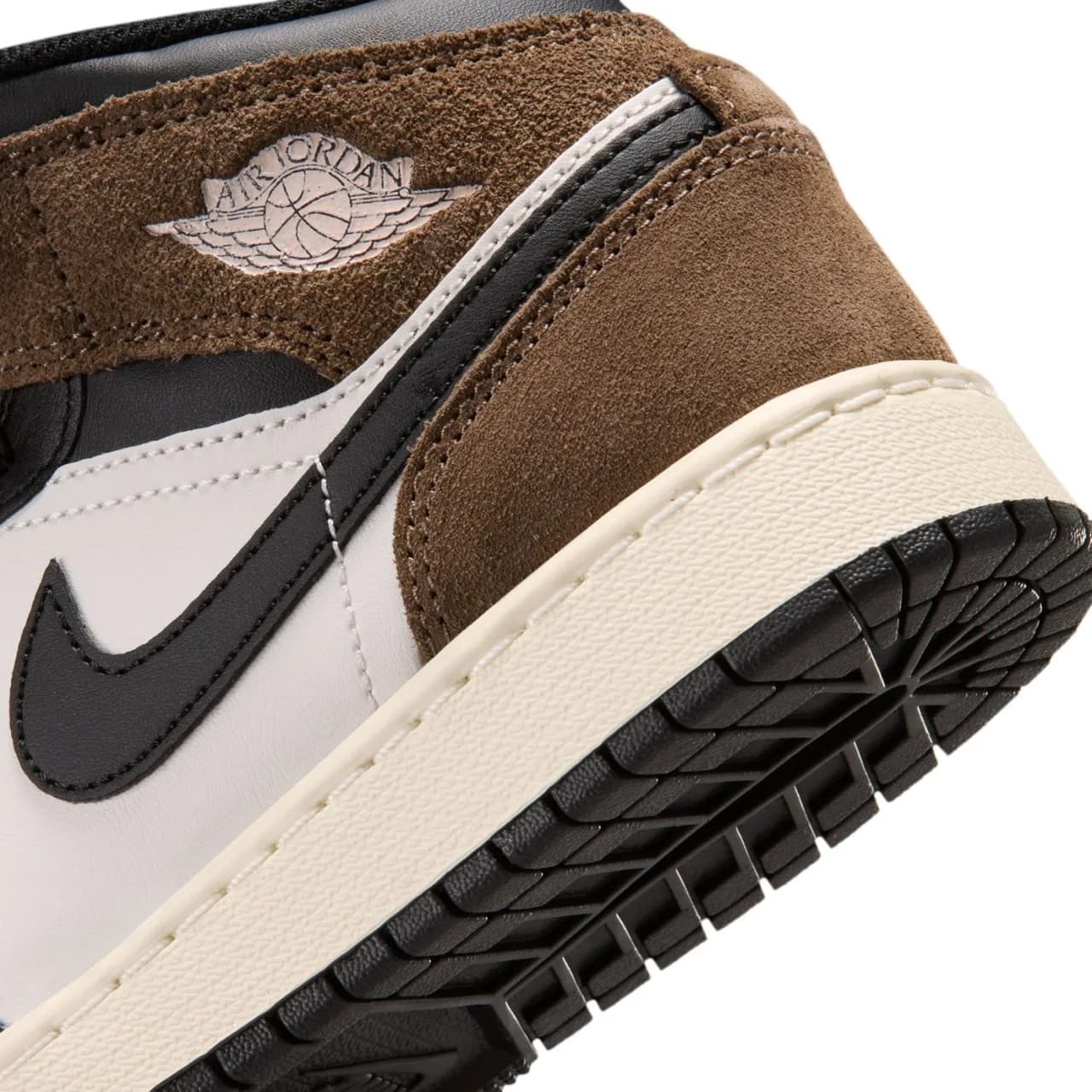 Nike Air Jordan 1 Mid Gs Kahverengi Basketbol Ayakkabısı · DQ8423-007 (10/10)