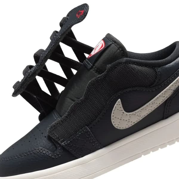 Nike Jordan 1 Low Alt Se Ps Çocuk Siyah Basketbol Ayakkabısı · IV6783-001 (7/12)