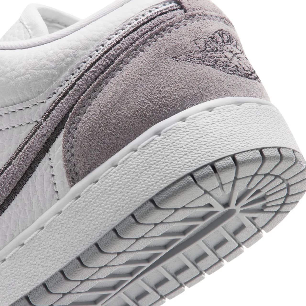 Nike Air Jordan 1 Low Se Gs Gri Basketbol Ayakkabısı · IX3960-100 (10/11)
