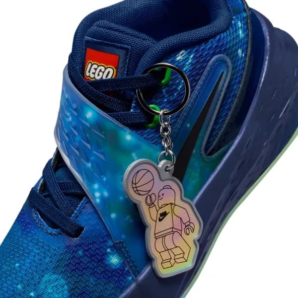 Nike Team Hustle D 12 x LEGO® Collection Ps Çocuk Basketbol Ayakkabısı — Çok Renkli · IM3658-400 (12/12)