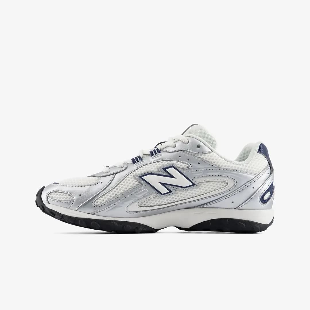 New Balance 204L 'Sea Salt Silver Metallic Navy' — Gri · U204LPC (2/6)