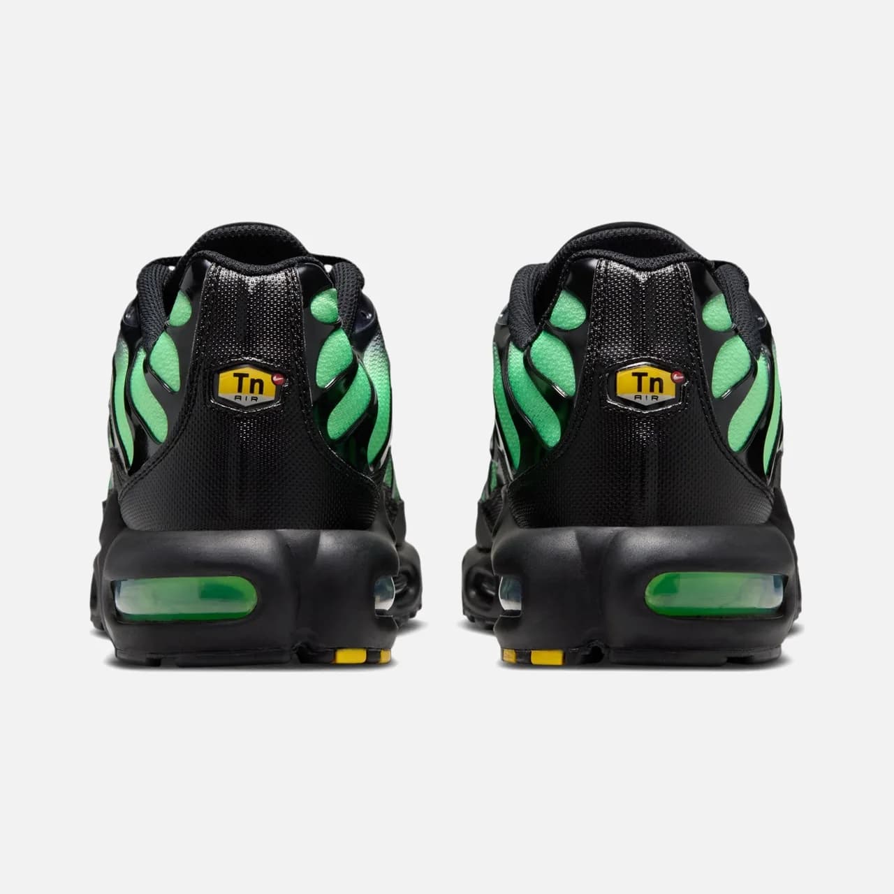 Nike Air Max Plus Erkek Spor Ayakkabı — Çok Renkli · DM0032-043 (3/7)