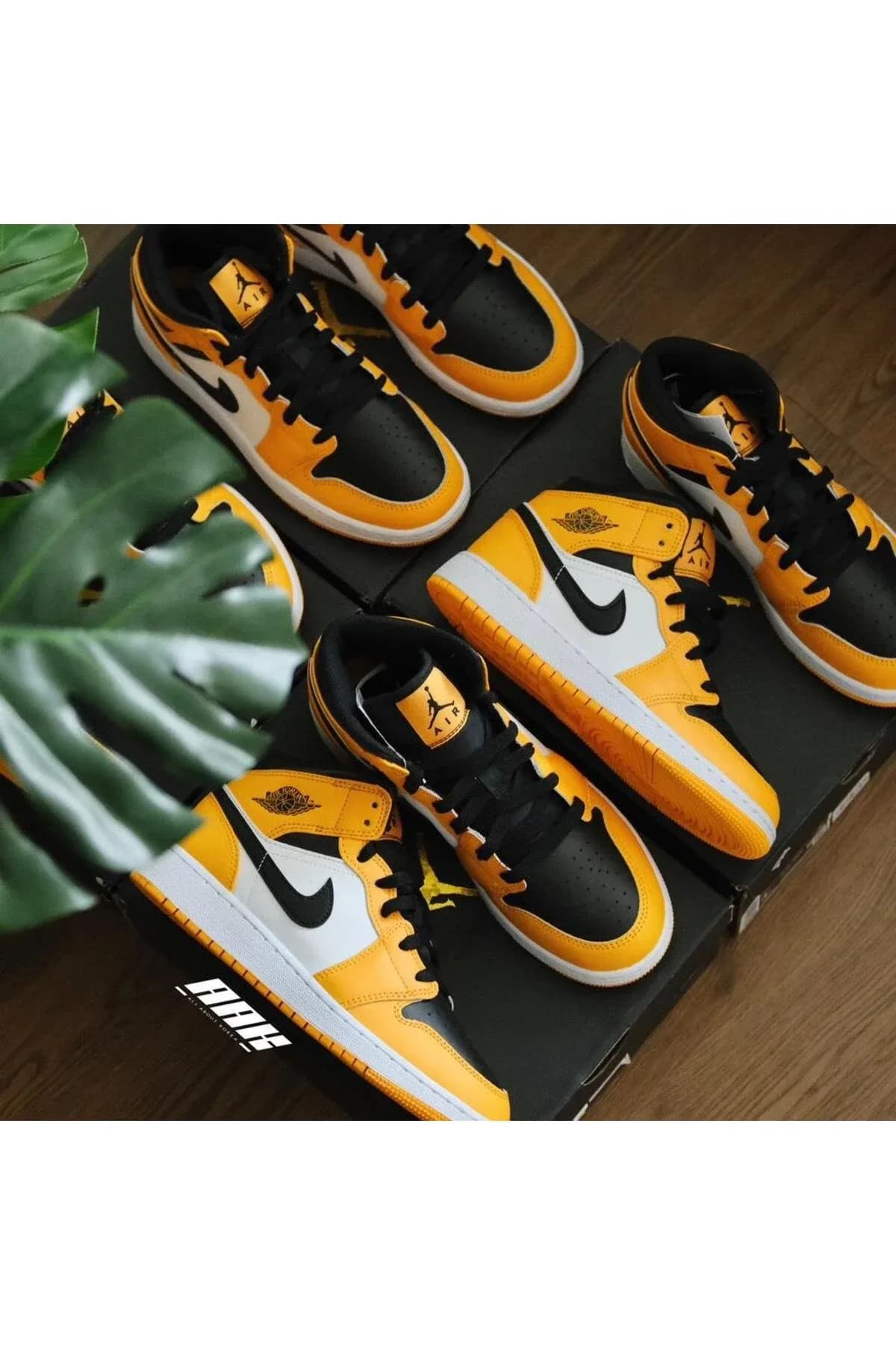Nike 1 Mid Taxi (GS) · 554725-701 (6/7)