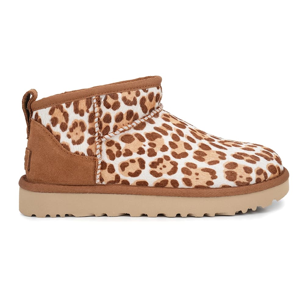 Ugg Classic Ultra Mini Plains Kadın Bot Çok Renkli