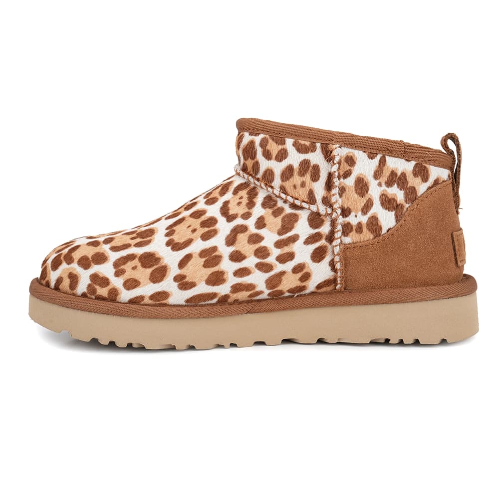 Ugg Classic Ultra Mini Plains Kadın Bot Çok Renkli · 1178110-FDJ (3/6)
