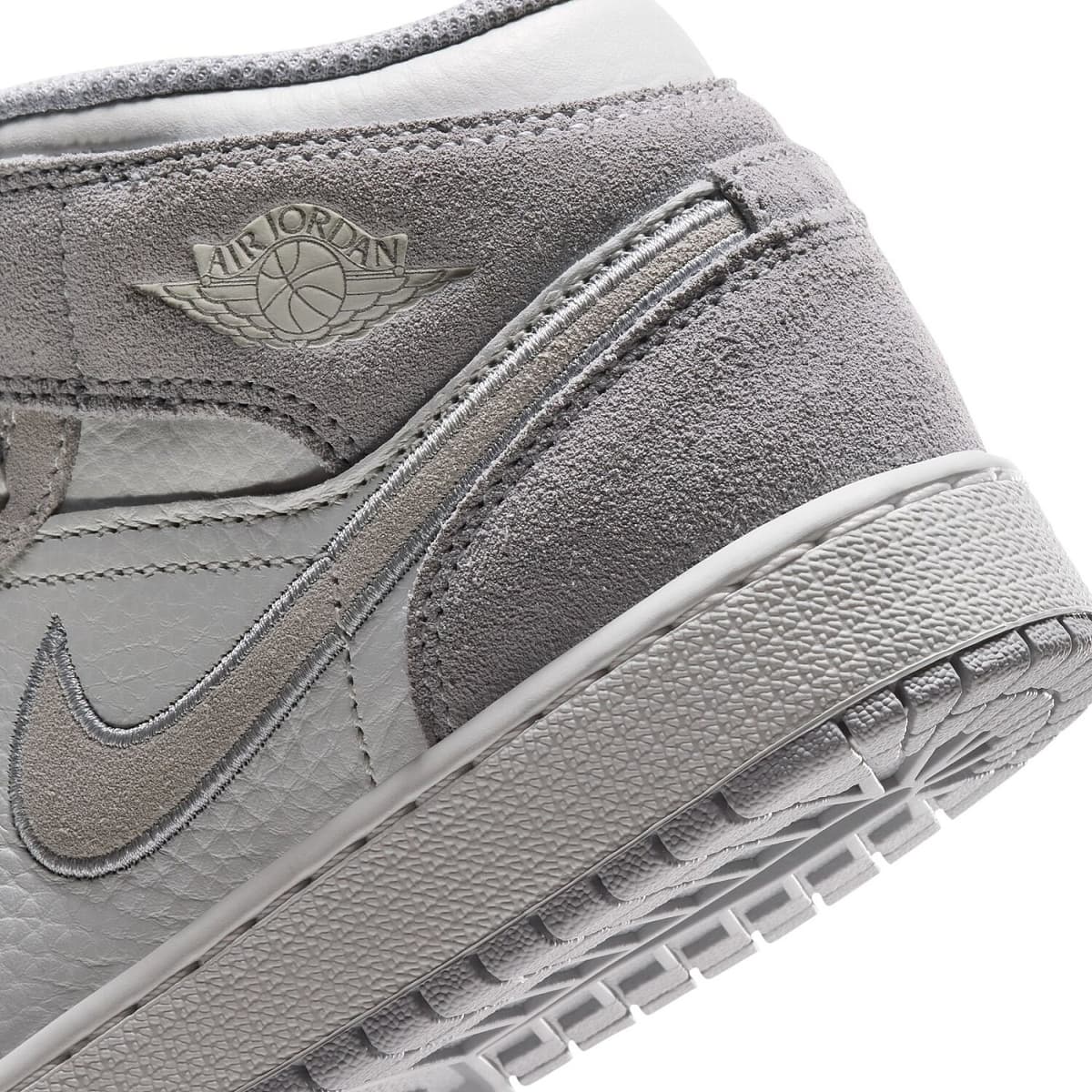 Nike Air Jordan 1 Mid Se Gs Basketbol Ayakkabısı — Çok Renkli · IZ8567-121 (10/10)